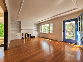440 Channing Ave in Palo Alto, CA - Building Photo - Building Photo