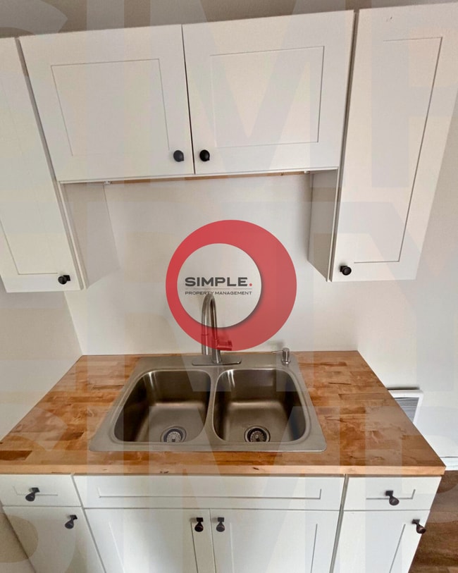 121 S 12th St in Reading, PA - Building Photo - Building Photo