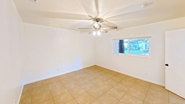 Countryside Apartments in Clovis, CA - Building Photo - Building Photo