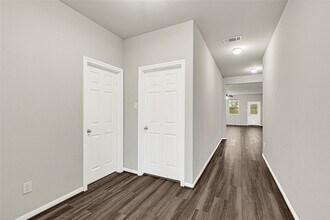 13401 Emerald Mallard Dr in Santa Fe, TX - Building Photo - Building Photo