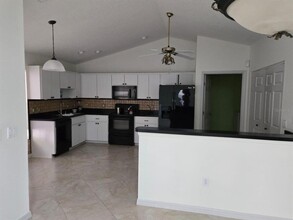 17816 SE 115th Ct in Summerfield, FL - Foto de edificio - Building Photo