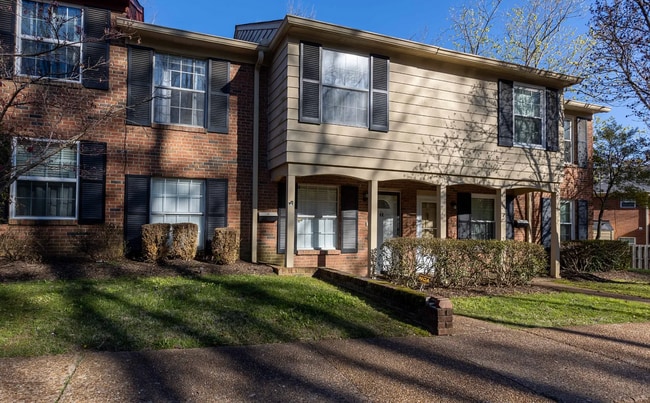 5515 Country Dr in Nashville, TN - Building Photo - Building Photo