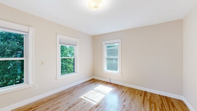 45 Pratt St, Unit 2 in Boston, MA - Building Photo - Building Photo