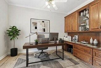 1527 Orchard Park Dr in Houston, TX - Foto de edificio - Building Photo