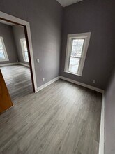 1009 South St in Waterloo, IA - Building Photo - Building Photo