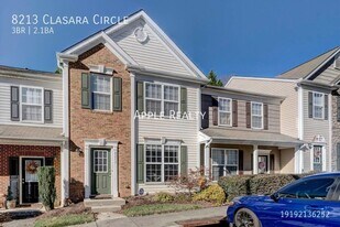 8213 Clasara Cir in Raleigh, NC - Building Photo