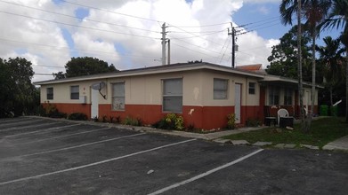 1890 NW 58th Ter in Fort Lauderdale, FL - Building Photo - Other