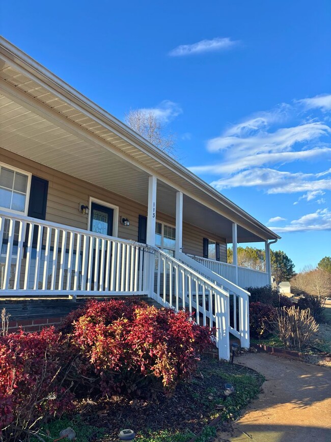 113 Dace Dr in Pickens, SC - Building Photo - Building Photo