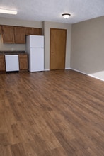 1012 13th St in Chetek, WI - Foto de edificio - Building Photo