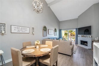 8892 Katella Ave, Unit B3 in Anaheim, CA - Foto de edificio - Building Photo