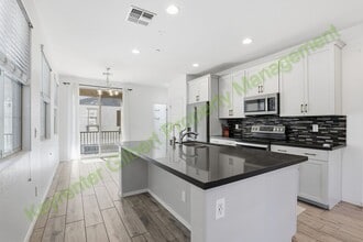 1714 E Bridgeport Pkwy in Gilbert, AZ - Building Photo - Building Photo