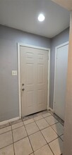 7913 Grove Ridge Dr in Houston, TX - Building Photo - Building Photo