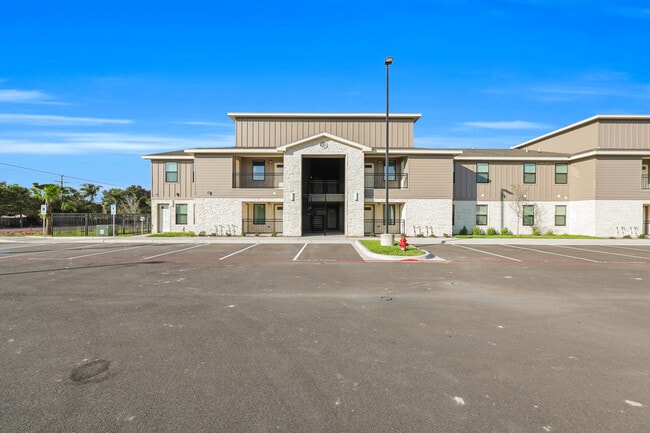 7008 N 23rd St in McAllen, TX - Building Photo - Building Photo