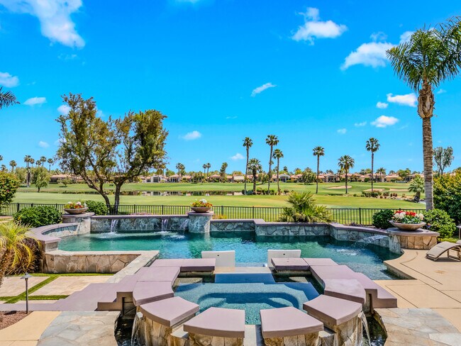 49568 Vía Conquistador in La Quinta, CA - Building Photo - Building Photo