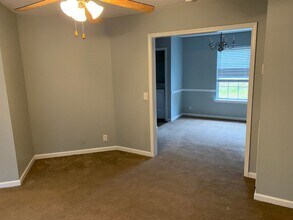 990 Tom Hailey Blvd in La Vergne, TN - Building Photo - Building Photo