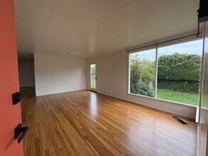 3325 Cottage St in Eureka, CA - Building Photo - Building Photo