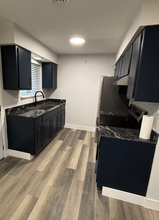 1102 Apache Dr in Collinsville, IL - Building Photo