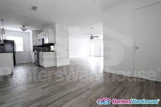 6900 Trendal Ln in Austin, TX - Building Photo - Building Photo