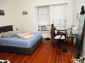 1396 Beacon St, Unit 4 in Brookline, MA - Building Photo - Building Photo