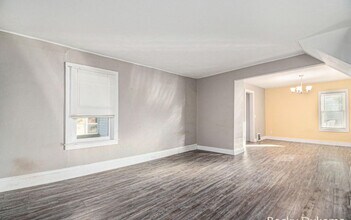 778 Eleanor St NE in Grand Rapids, MI - Building Photo - Building Photo