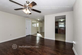 2103 Hanby St in Port Charlotte, FL - Foto de edificio - Building Photo