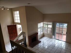 3073 E Fox Run Way in San Diego, CA - Building Photo - Building Photo