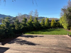 34 Chickasaw Ct in Corte Madera, CA - Foto de edificio - Building Photo