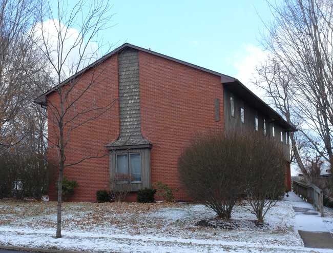 Biscayne Townhomes in State College, PA - Building Photo - Building Photo