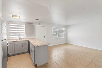 3101 SW 27th Ave in Coral Gables, FL - Building Photo - Building Photo