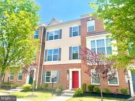 7120 Beaumont Place in Elkridge, MD - Building Photo
