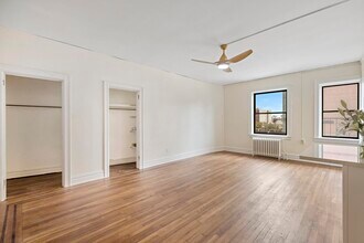 821 Bergen Ave in Jersey City, NJ - Building Photo - Building Photo