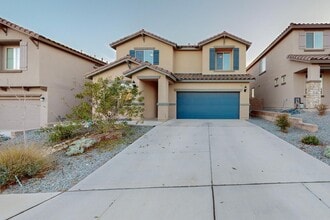 8812 Jet Stream Rd NW in Albuquerque, NM - Building Photo - Building Photo