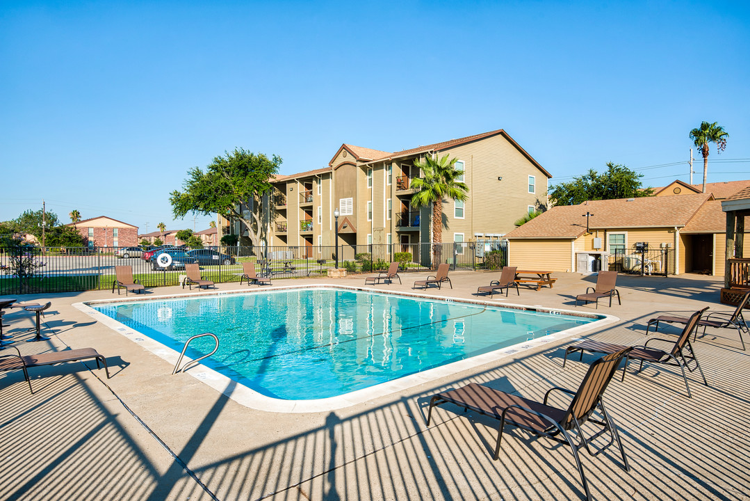 Parc At Marina Landing in Galveston, TX - Building Photo