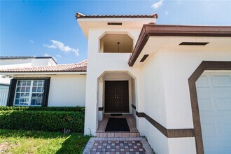 14421 SW 114th St in Miami, FL - Building Photo - Building Photo