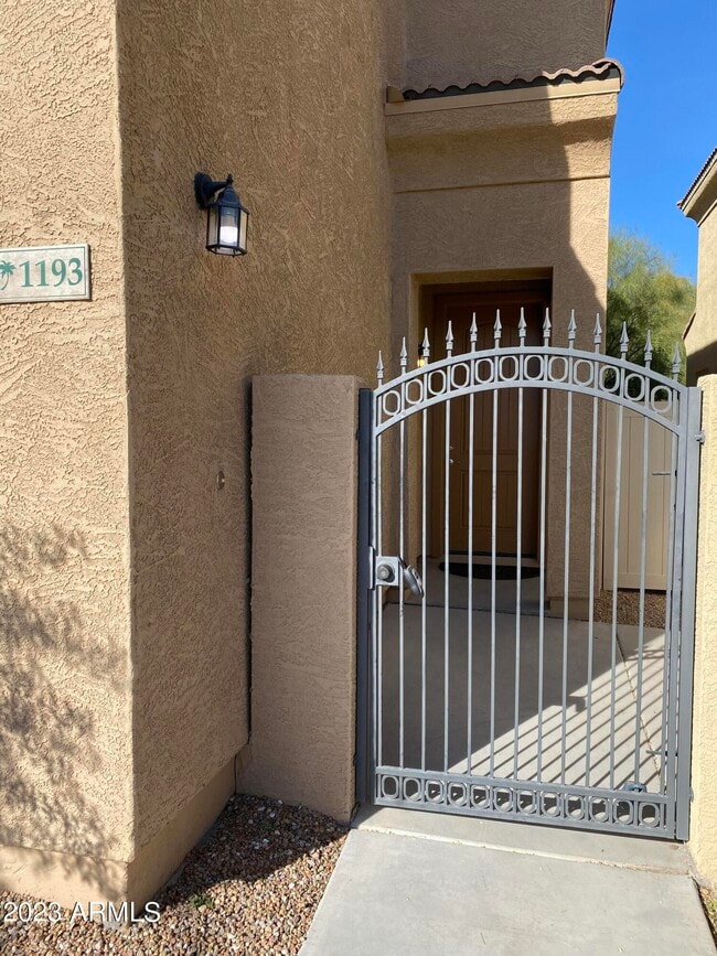 property at 1367 S Country Club Dr