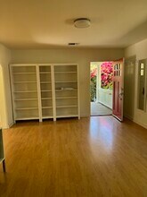 4969 Vincent Ave in Los Angeles, CA - Building Photo - Building Photo