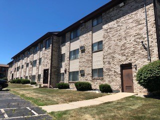 Andrea Hills Apartments in Lansing, MI - Building Photo - Building Photo