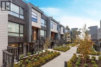 6085 Irmin St in Burnaby, BC - Building Photo - Building Photo