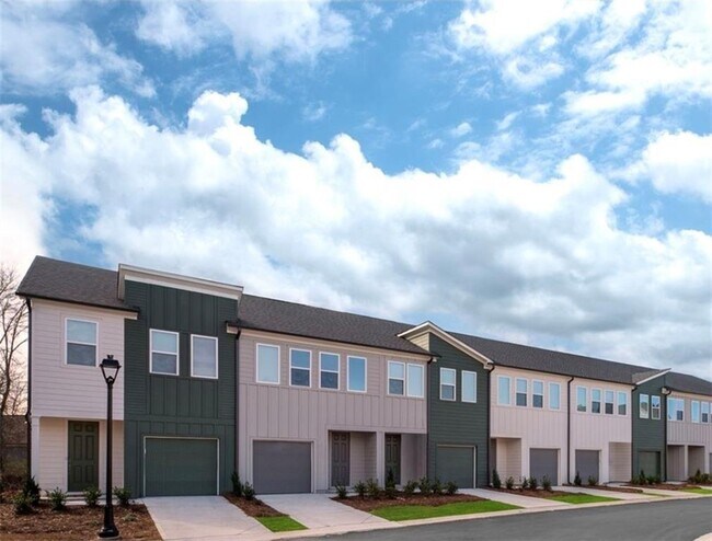 property at 1632 Gunnin Trce NW