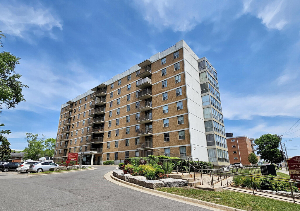 The Frontenac in Kingston, ON - Building Photo