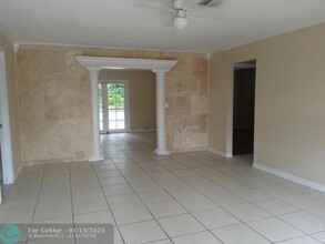 9715 Sandalfoot Blvd in Boca Raton, FL - Building Photo - Building Photo