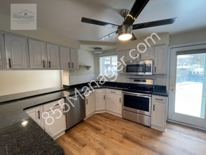 4873 Sherwell Dr in Waterford Township, MI - Building Photo - Building Photo