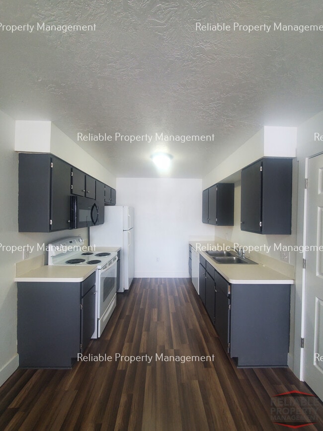 2236 Meppen Dr, Unit 2236 in Idaho Falls, ID - Building Photo - Building Photo