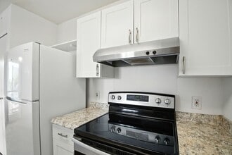 1970 Hanalima St in Lihue, HI - Building Photo - Building Photo