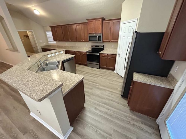 6533 Sierra Madre Dr in Fort Worth, TX - Building Photo - Building Photo