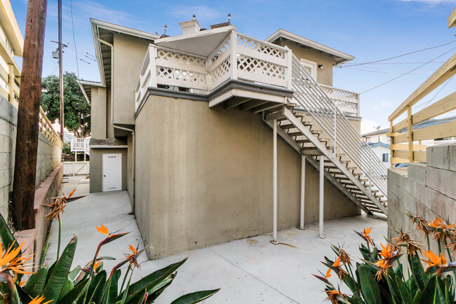 344 Calle Miramar in Redondo Beach, CA - Building Photo - Building Photo