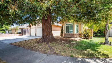 1228 Demeo St in Santa Rosa, CA - Building Photo - Building Photo