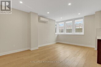 417 Tweedsmuir Ave in Ottawa, ON - Building Photo - Building Photo