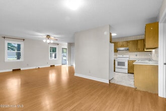 209 McCoy Ave in Cove City, NC - Building Photo - Building Photo