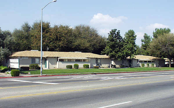 Evergreen Apartments in Fresno, CA - Foto de edificio - Building Photo